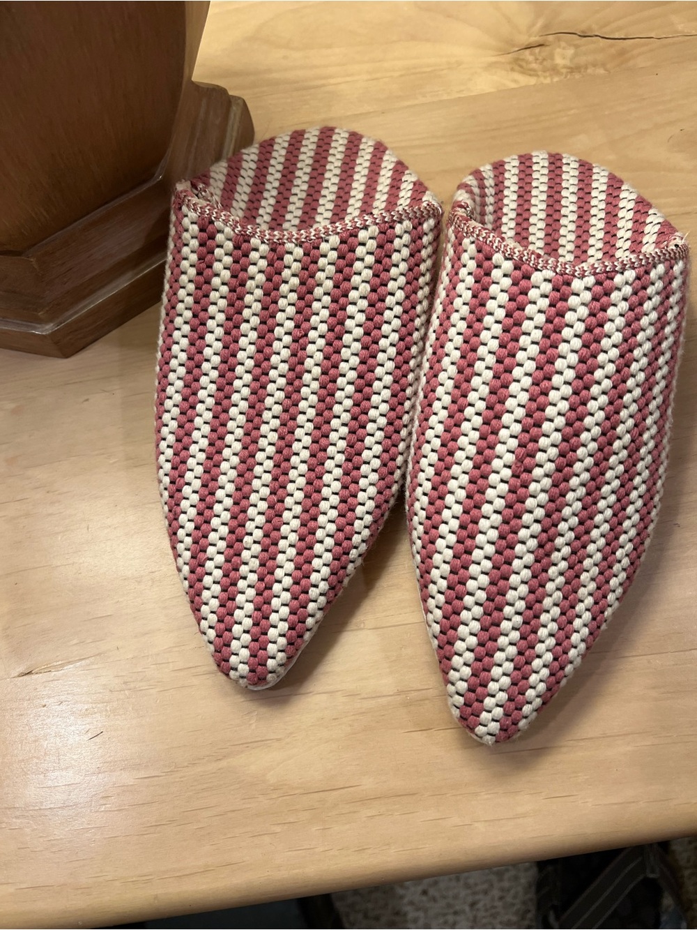 Source Unknown Pointed-Toe Woven Mules in Pink and Cream
